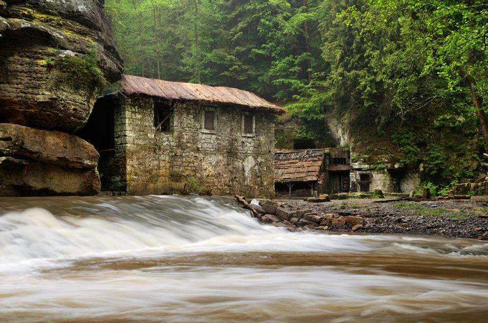 Apartman U Mluvicich Kamenu Stare Krecany Dış mekan fotoğraf